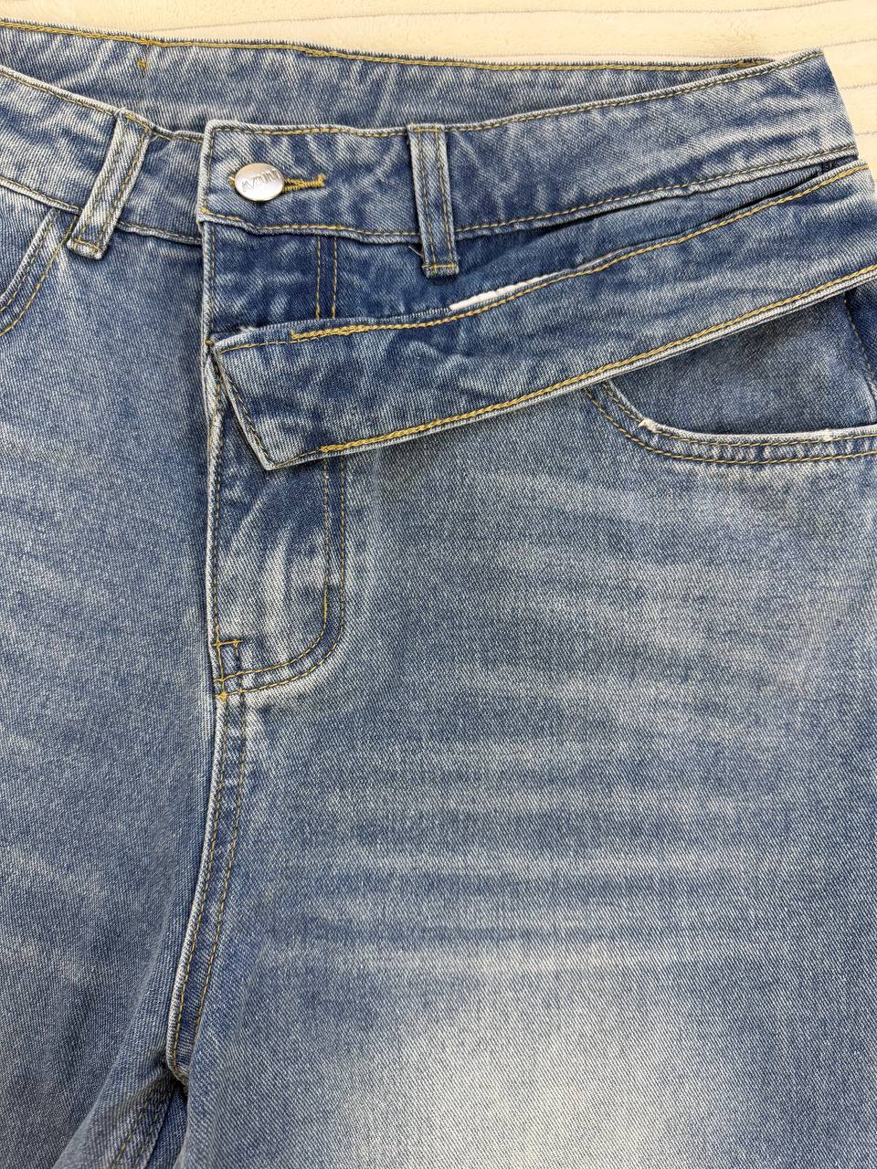 VG Vitagrazia Asymmetric Crossover Waist Relaxed Jeans – 90s Aesthetic Baggy Denim with Fold - Over Detail - VG VITAGRAZIA